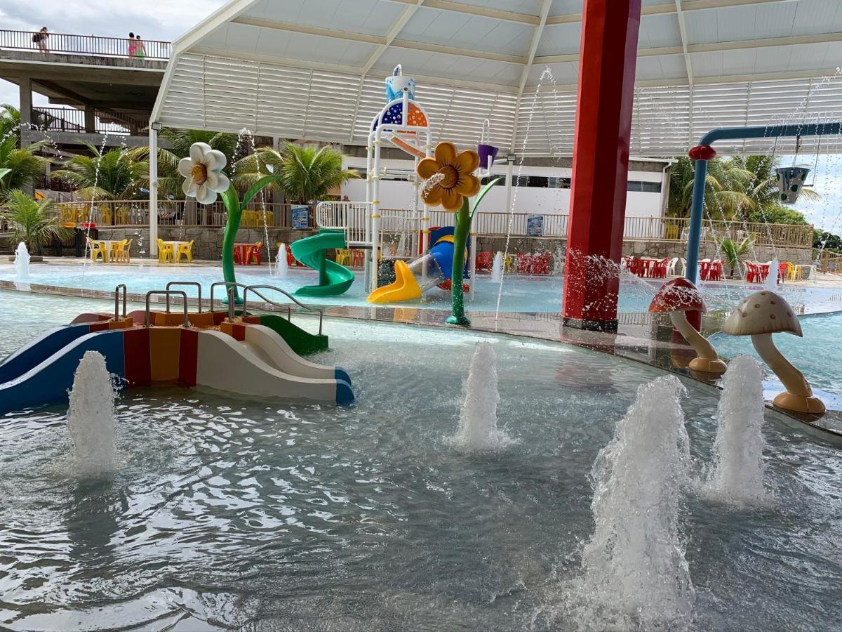 Appartamento Piazza Diroma C/ Acqua Park - Viaggio Locacoes Por Temporada Caldas Novas Esterno foto